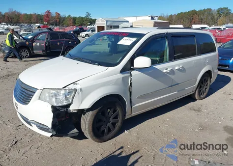 2013 Chrysler Town & Country Touring из США, поврежденный, VIN 2C4RC1BGXDR653221